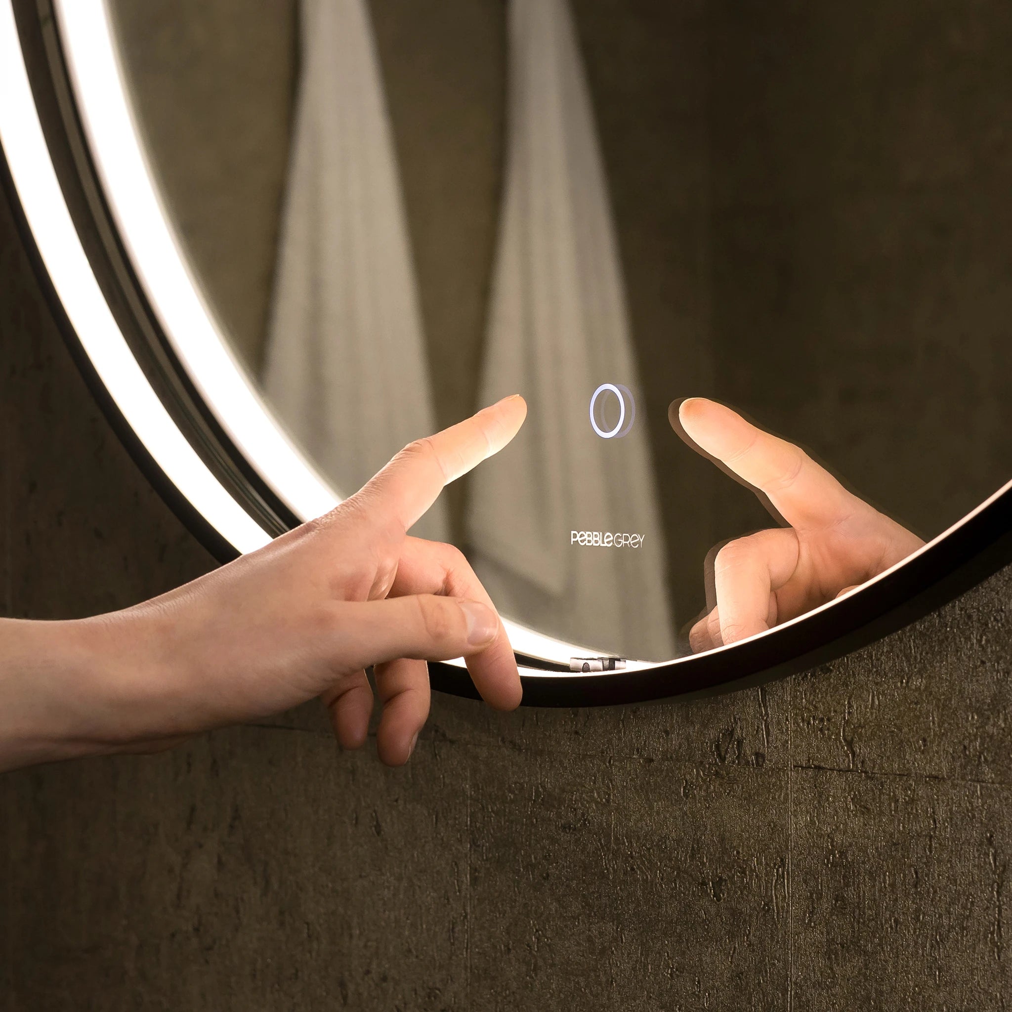 Luna Round LED Bathroom Mirror #colour_black