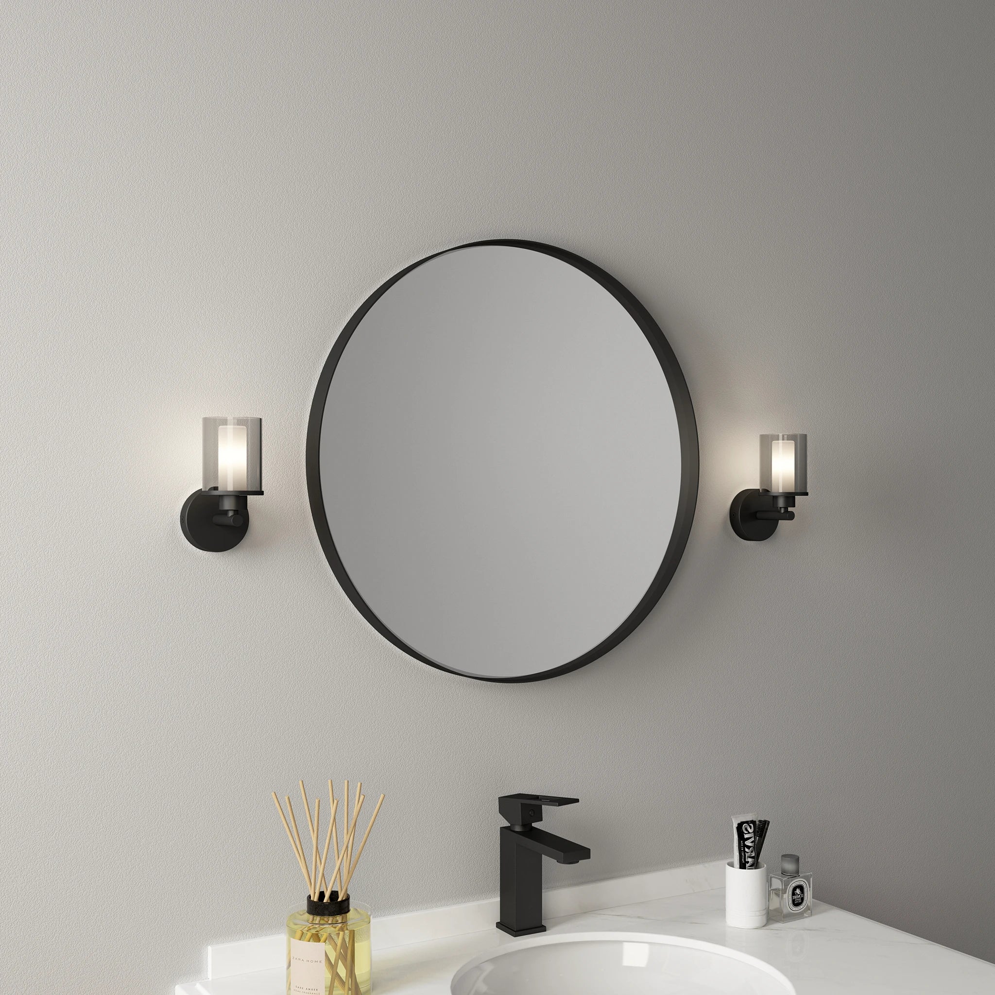 Astrae Wall Light #colour_black